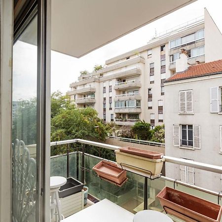 Spacious T3 With View In The Heart Of The City! Charenton-le-Pont Kültér fotó